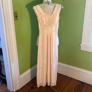 vintage 30s “Alida, the richly clad”pale blush rayon nightgown